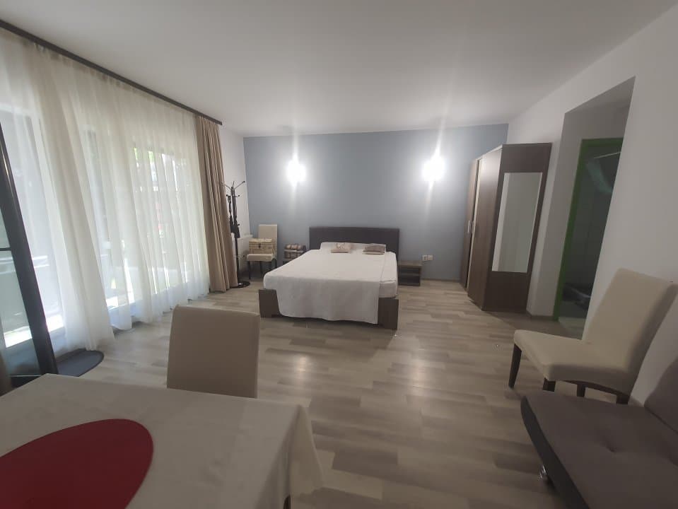 STUDIO CU GRADINA PROPRIE DE VANZARE IN MAMAIA NORD LA 3 MINUTE DE PLAJA - 9