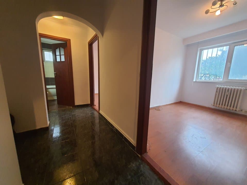 TOMIS NORD-CIRESICA-APARTAMENT CU 3 CAMERE DECOMANDAT 68 MP - 4