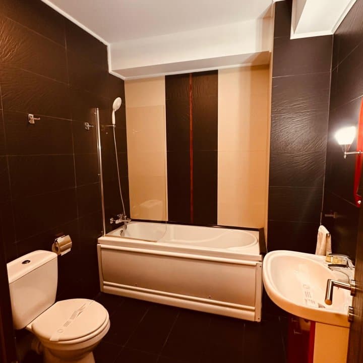 STATIUNEA MAMAIA-STUDIO MOBILAT SI UTILAT MODERN - 12