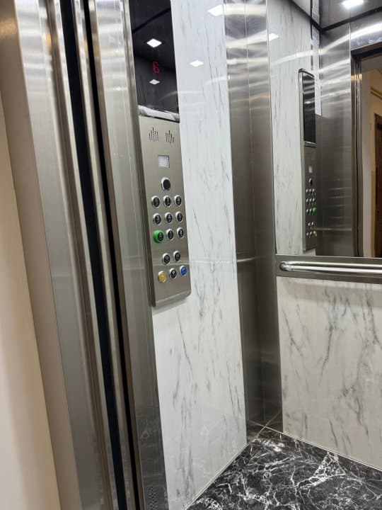 STATIUNEA MAMAIA-STUDIO MOBILAT SI UTILAT MODERN - 13