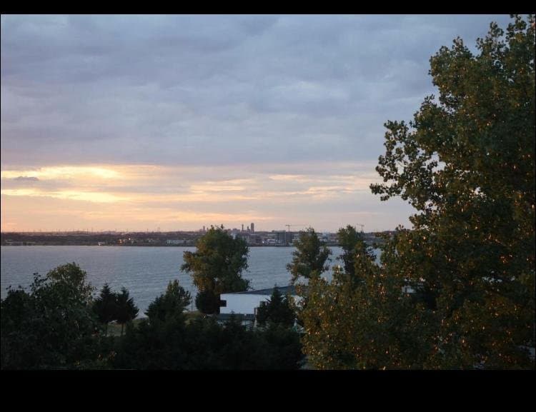 STATIUNEA MAMAIA-STUDIO MOBILAT SI UTILAT MODERN - 14