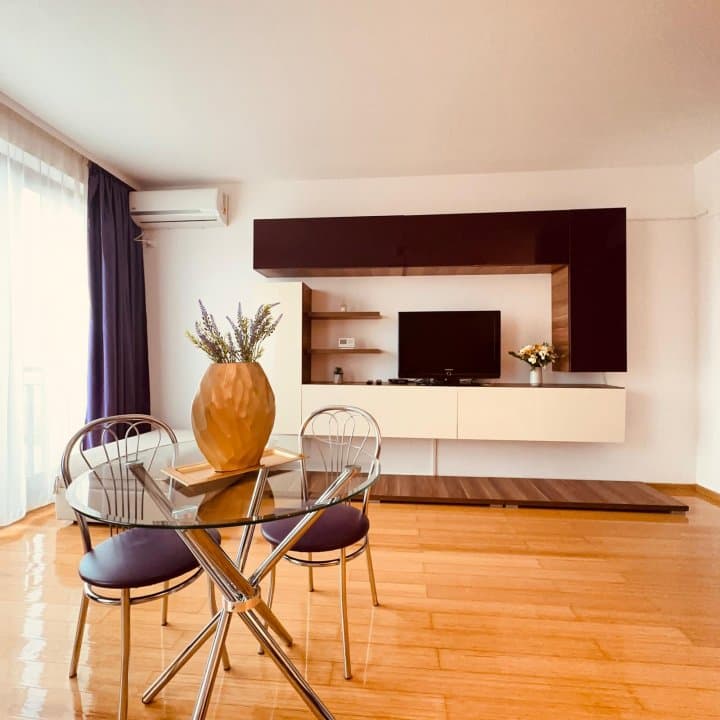 STATIUNEA MAMAIA-STUDIO MOBILAT SI UTILAT MODERN - 5