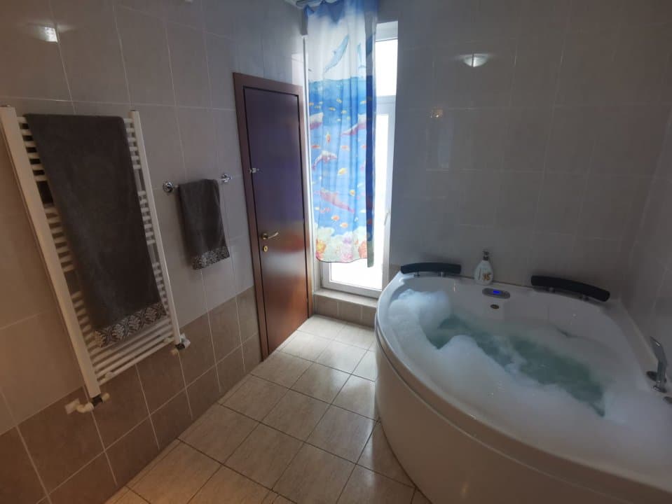 STATIUNEA MAMAIA-SUMMERLAND APARTAMENT CU 3 CAMERE 125 MP MOBILAT - 11