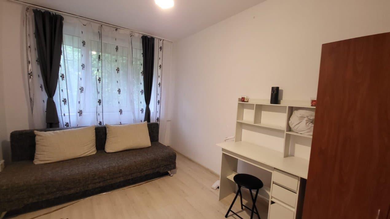 CET-GARSONIERA MOBILATA ETAJ 1 LANGA PIATA - 2