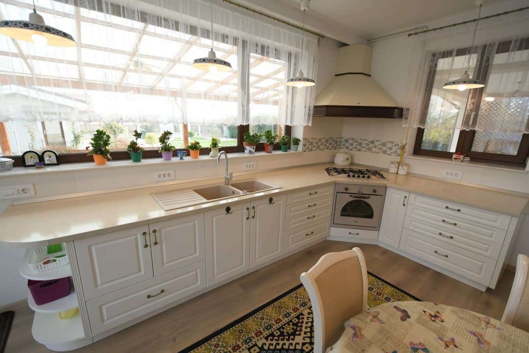 CHARMANTE, EXCLUSIV VILLA - Mihail Kogalniceanu - 2000mp - preț fix - Comision 0 - 12