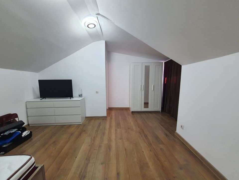 VICTORIA-APARTAMENT MODERN 3 CAMERE ETAJ 4 SI GARSONIERA LA MANSARDA - 18