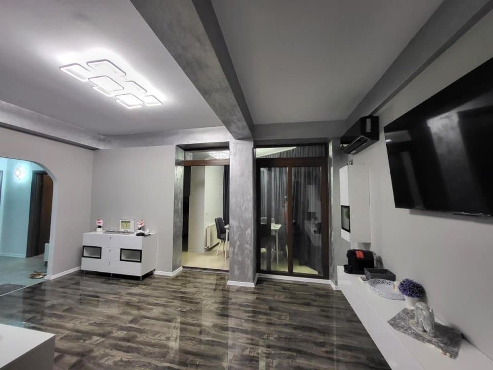 VICTORIA-APARTAMENT MODERN 3 CAMERE ETAJ 4 SI GARSONIERA LA MANSARDA - 5