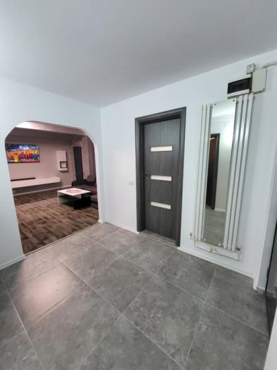 VICTORIA-APARTAMENT MODERN 3 CAMERE ETAJ 4 SI GARSONIERA LA MANSARDA - 10