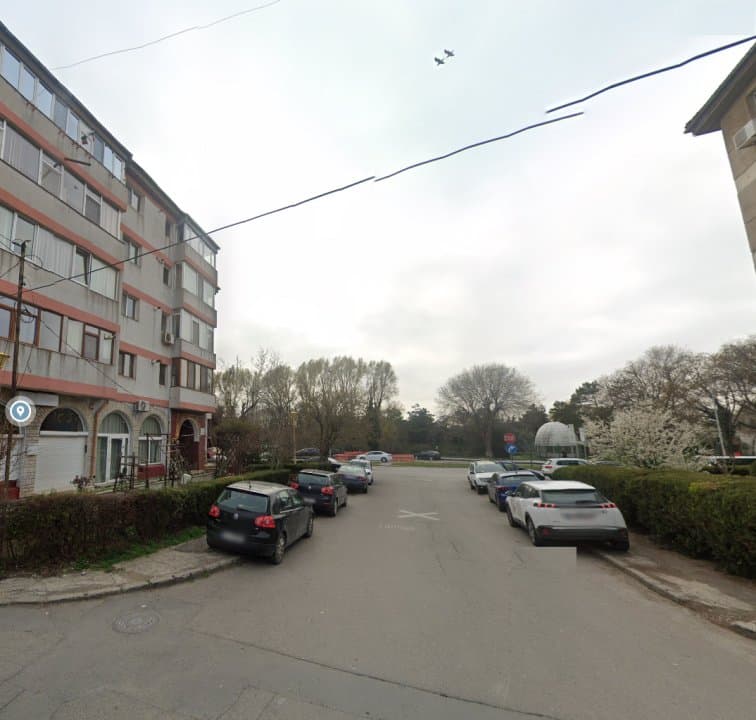 Apartament 2 Camere - Delfinariu - Etaj 2 - Necesita Imbunatatiri - 2