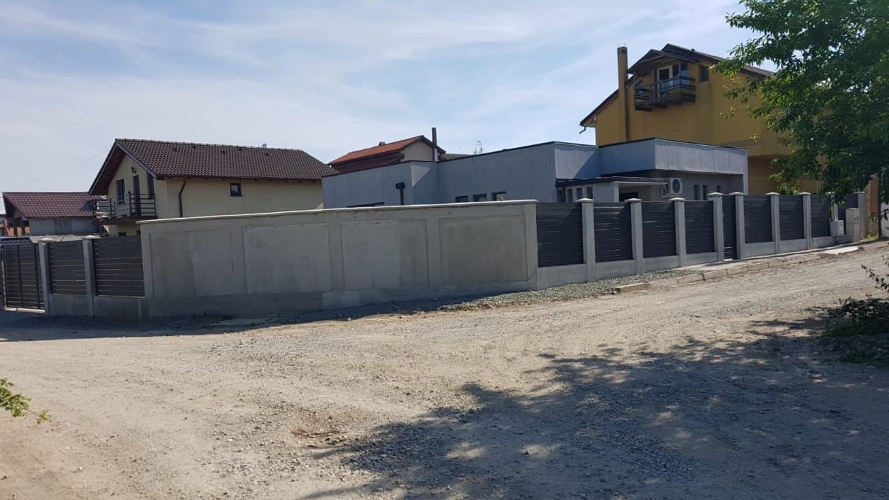 Casa 3 Camere - Agigea - Zona Biserica - Rompetrol