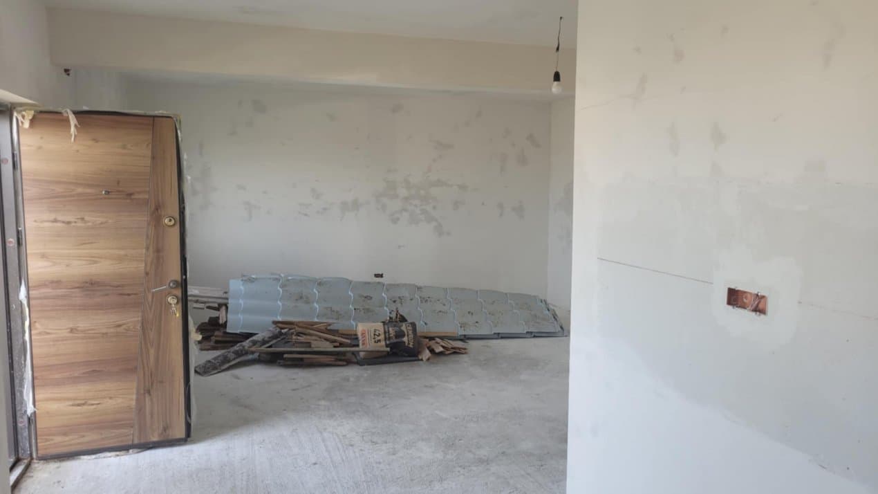 Casa 3 Camere - Valu Lui Traian - Teren 249 Mp - 6