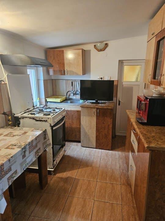 Casa 4 Camere - Teren 427 Mp - Viile Noi - Centrala Pe Gaze - 15