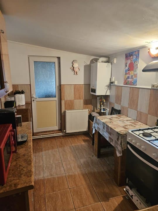 Casa 4 Camere - Teren 427 Mp - Viile Noi - Centrala Pe Gaze - 17