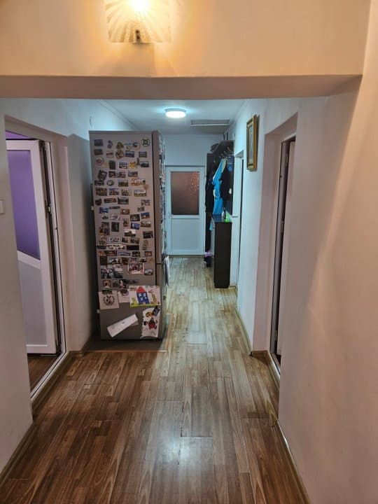 Casa 4 Camere - Teren 427 Mp - Viile Noi - Centrala Pe Gaze - 19