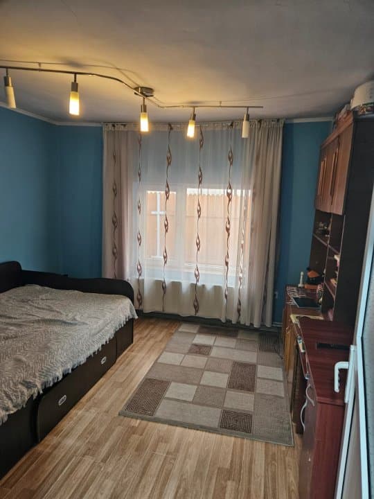 Casa 4 Camere - Teren 427 Mp - Viile Noi - Centrala Pe Gaze - 9