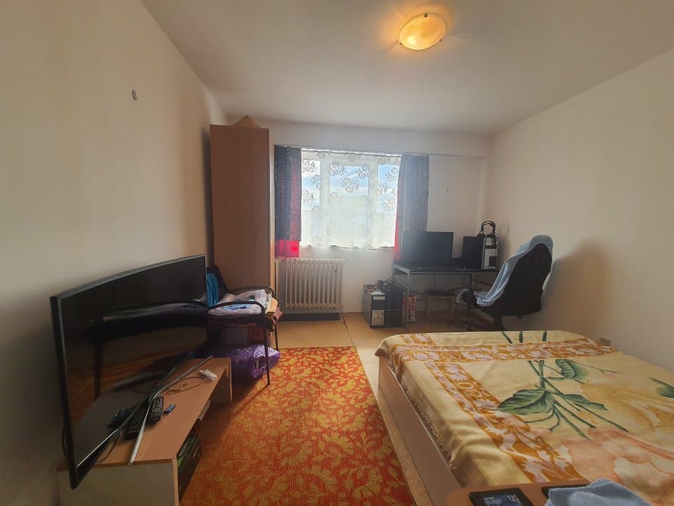 Apartament 3 Cmere Decomandate - Km 4-5 - Gaze La Usa