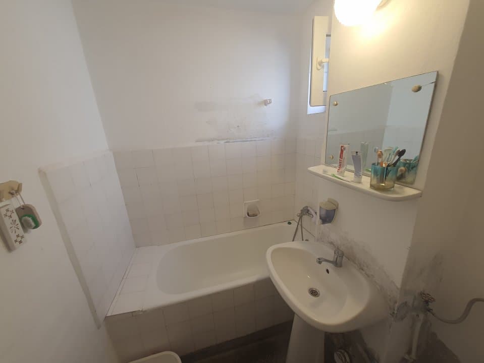 Apartament 3 Cmere Decomandate - Km 4-5 - Gaze La Usa - 11