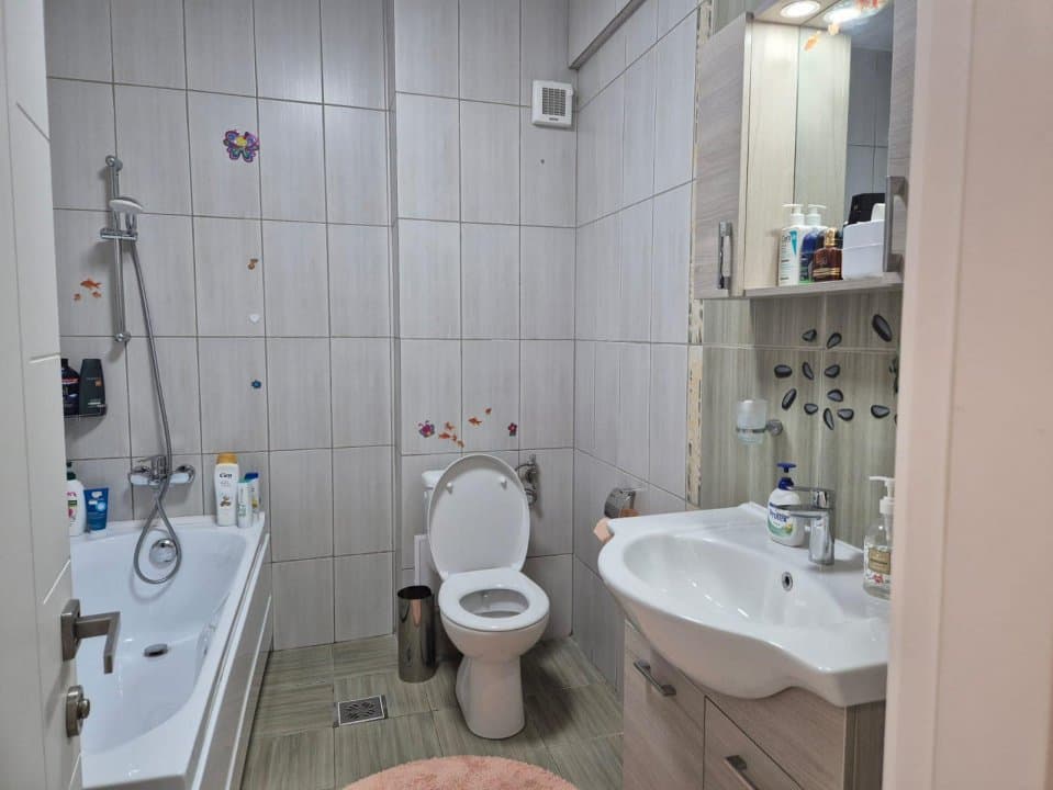 TOMIS NORD-BOEMA APARTAMENT CU 2 CAMERE MOBILAT 89 MP BLOC 2009 - 9