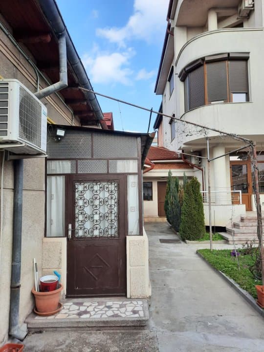 Proprietate Deosebita - 3 Corpuri - Pozitionare Centrala - Ideal Investitie - 4