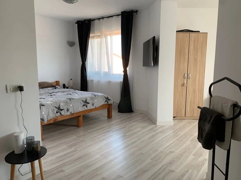 Casa P+1+M - Lumina - Constructie Solida 2009 Teren 330 Mp Proprietate - 4