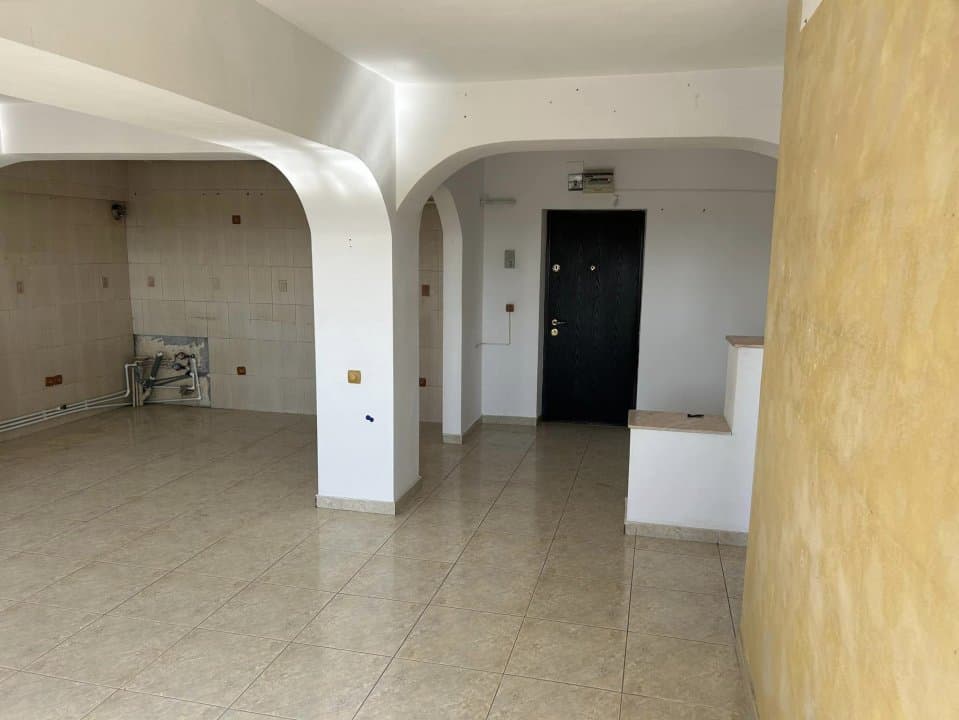 Apartament 3 Camere - Zona Far - Liber - Centrala Pe Gaze - 6