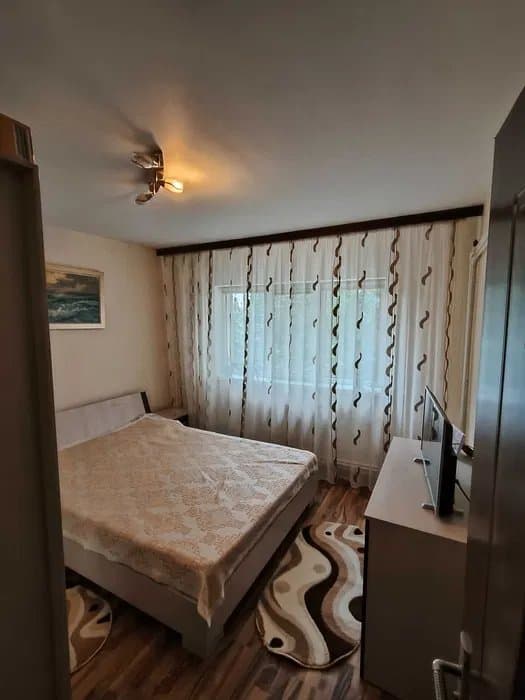 Apartament 3 Camere - Km 5 - Etaj 1 - Mobilat - Centrala Gaze - 3