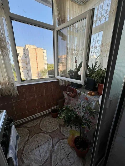 Apartament 2 Camere - Navodari - Etaj 4 - Centrala Pe Gaze - 8