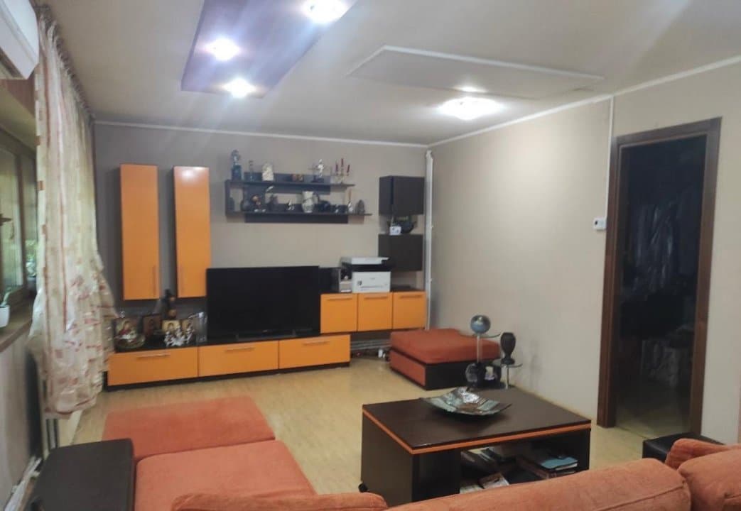 GARA - APARTAMENT CU 3 CAMERE ULTRASPATIOS CENTRALA GAZE - 2