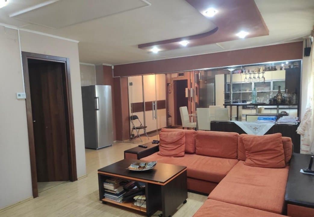 GARA - APARTAMENT CU 3 CAMERE ULTRASPATIOS CENTRALA GAZE - 4