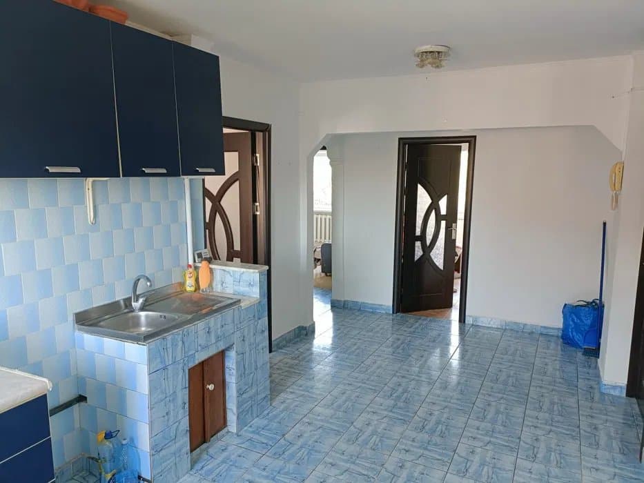 Apartament 3 Camere - Poarta 6 - Liceul Lucian Blaga - Centrala Pe Gaze