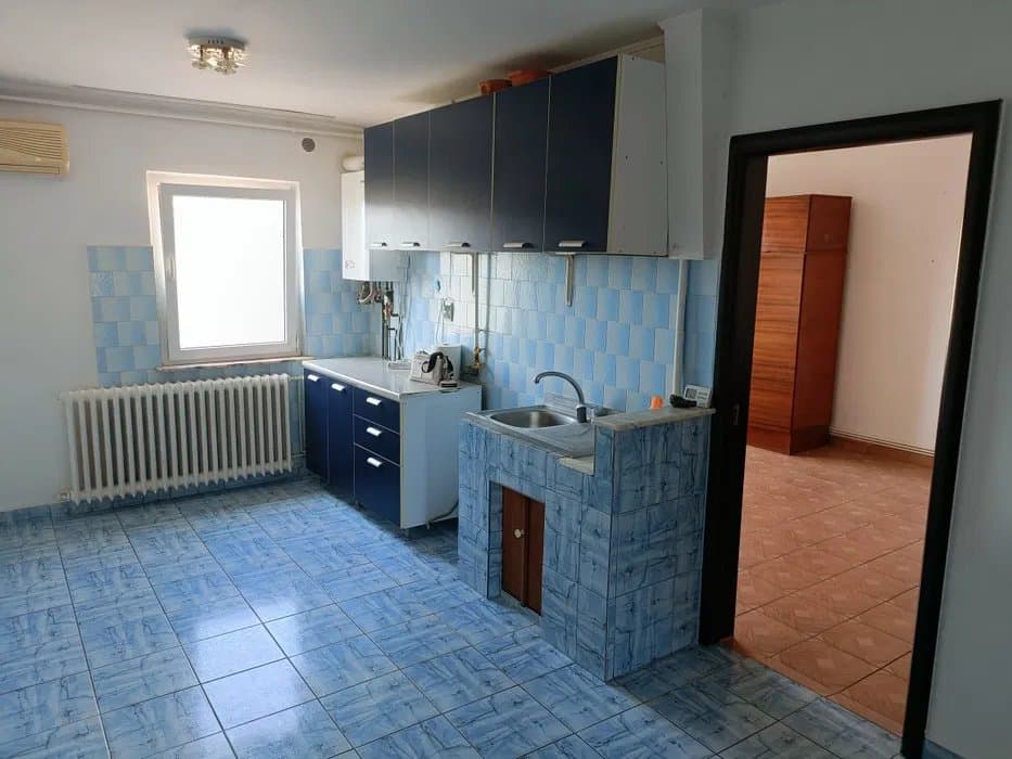 Apartament 3 Camere - Poarta 6 - Liceul Lucian Blaga - Centrala Pe Gaze - 2