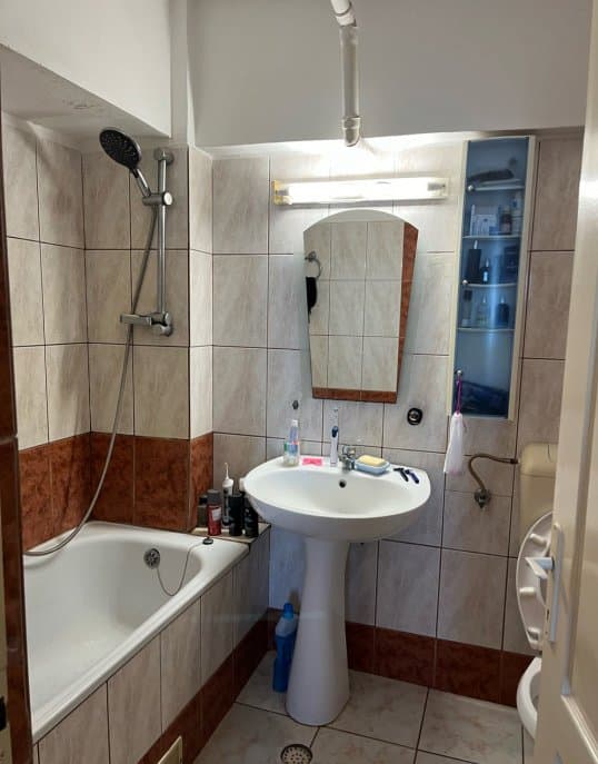 Apartament 4 Camere - Poarta 6 - Etaj Intermediar - Mobilat - Gaze La Usa - 9