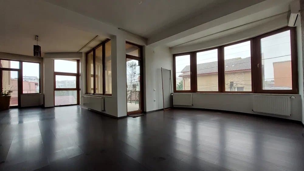 UNICAT!!!-APARTAMENT 4 CAMERE IN VILA BENEFICIAZA DE CURTE - 2