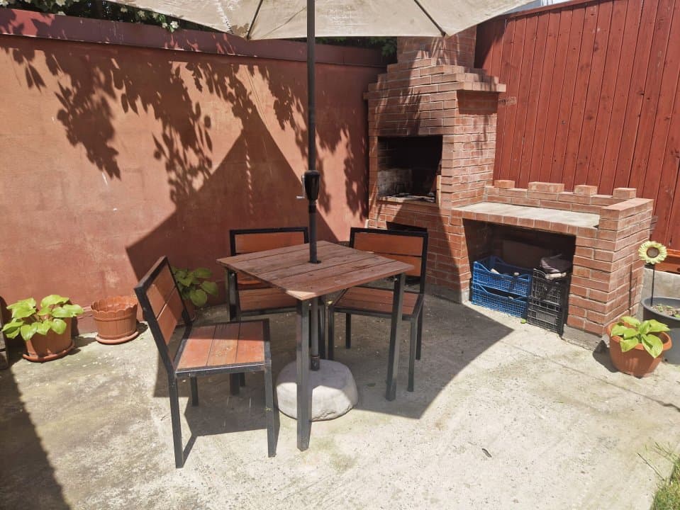 Casa 3 Camere - Zona Stadion - Teren 300 Mp - Acoperis Nou - 6