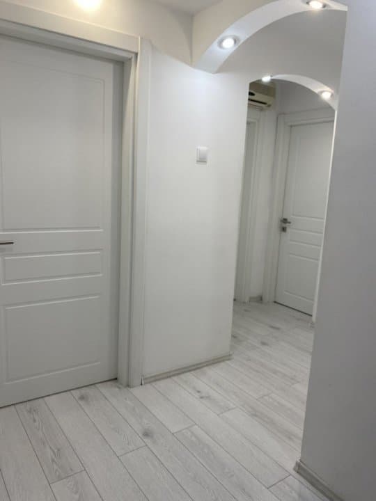 Apartament 3 Camere - Zona Far - Etaj 3 - Renovat - Mobilat Complet - 13