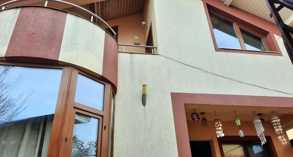 Poprietate Compusa Din 2 Case - Zona Coiciu - Teren 505 - 2 Centrale Pe Gaze - 4