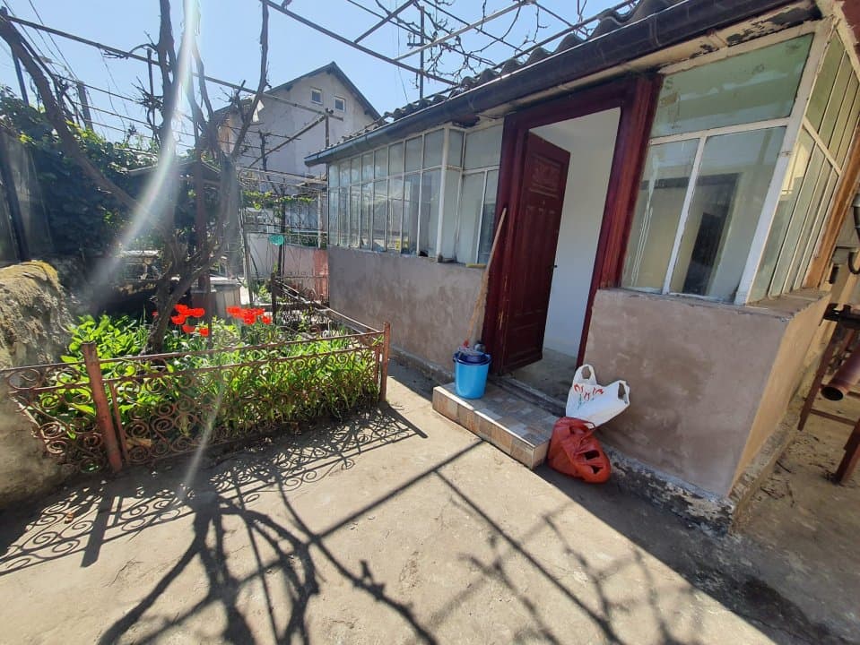 Casa 3 Camere - Teren 496 Mp - Zona Inel II - Renovata - Centrala Pe Gaze -Garaj - 3