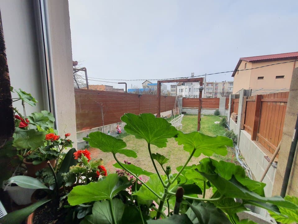 Casa P+M - Agigea - Teren 350 Mp - Centrala Pe Gaze Noua - Semineu Modern - 2