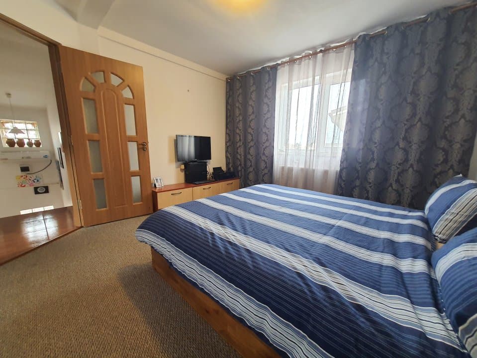 Casa P+M - Agigea - Teren 350 Mp - Centrala Pe Gaze Noua - Semineu Modern - 12