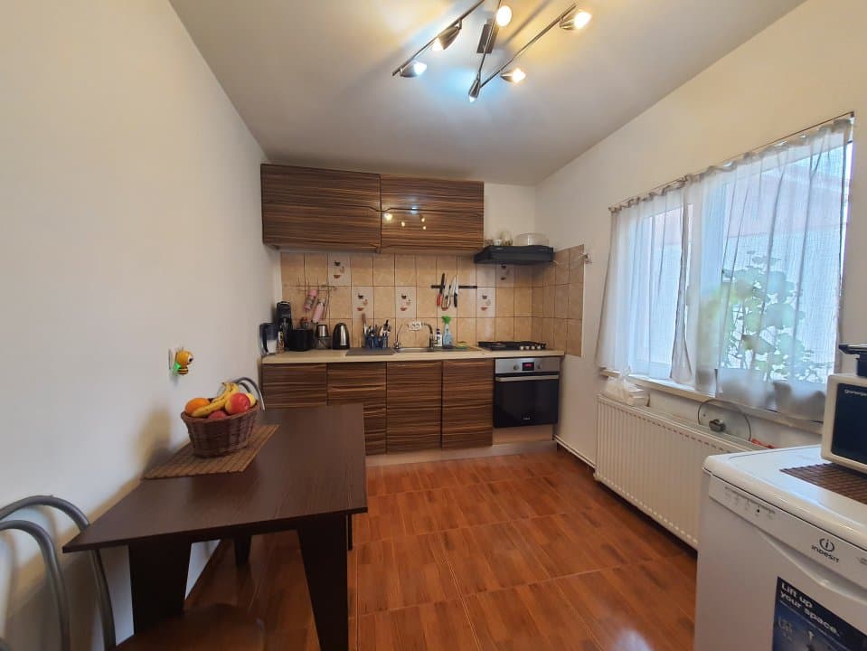 Casa P+M - Agigea - Teren 350 Mp - Centrala Pe Gaze Noua - Semineu Modern - 8