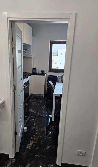 COMPOZITORI APARTAMENT CU 3 CAMERE MOBILAT SI UTILAT - 10
