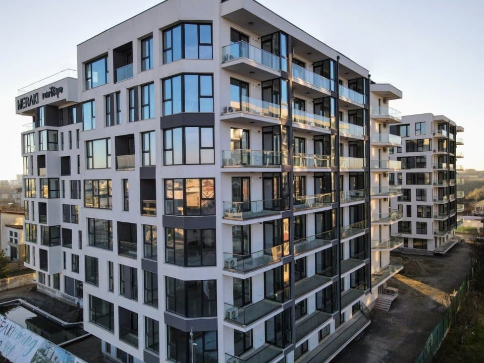 PRET PROMO! - 2 Camere In Resort Cu Piscina,SPA,Fitness - TVA INCLUS - 28