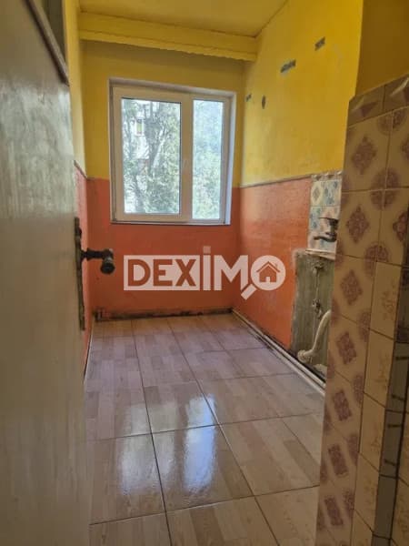 Apartament 3 Camere - Km 4-5 - Etaj 3 - Gaze La Usa - 3