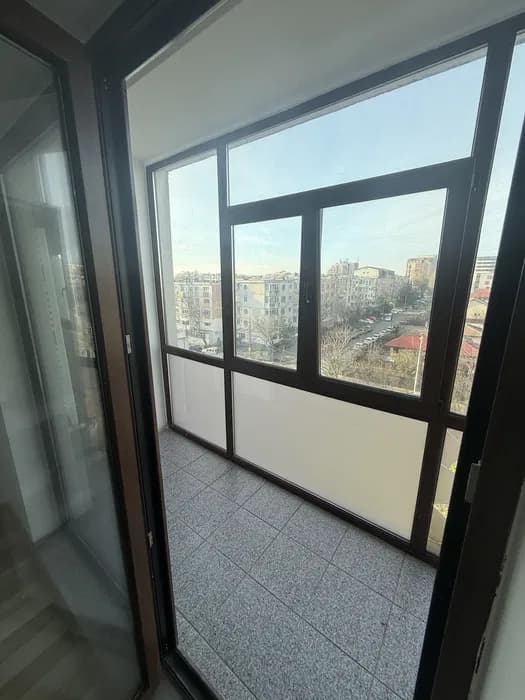 Apartament 2 camere, km 5, decomandat, etaj 5, balcon închis - 4