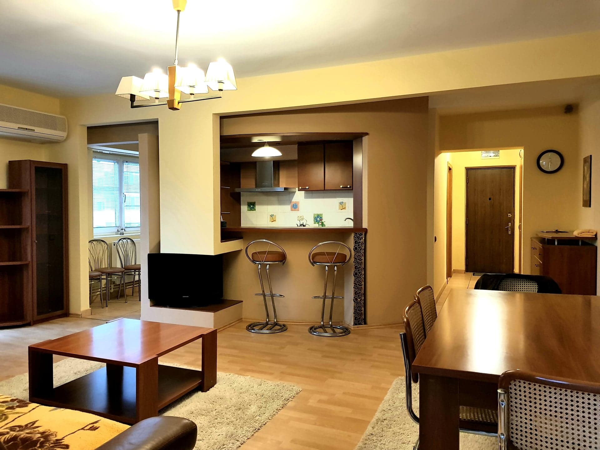 Apartament 4 camere - Zona Stadion - Loc Parcare - Termen Lung - 5