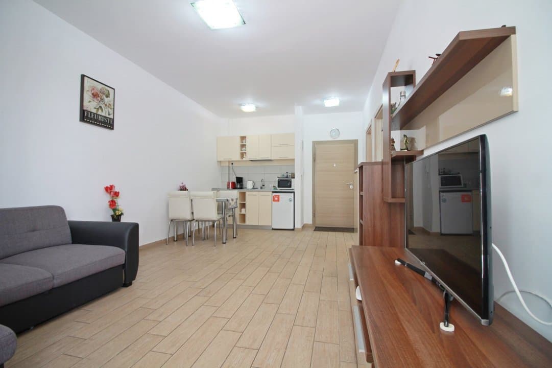 Apartament 2 camere, Mamaia Nord, etaj 2, bloc nou cu balcon generos - 13