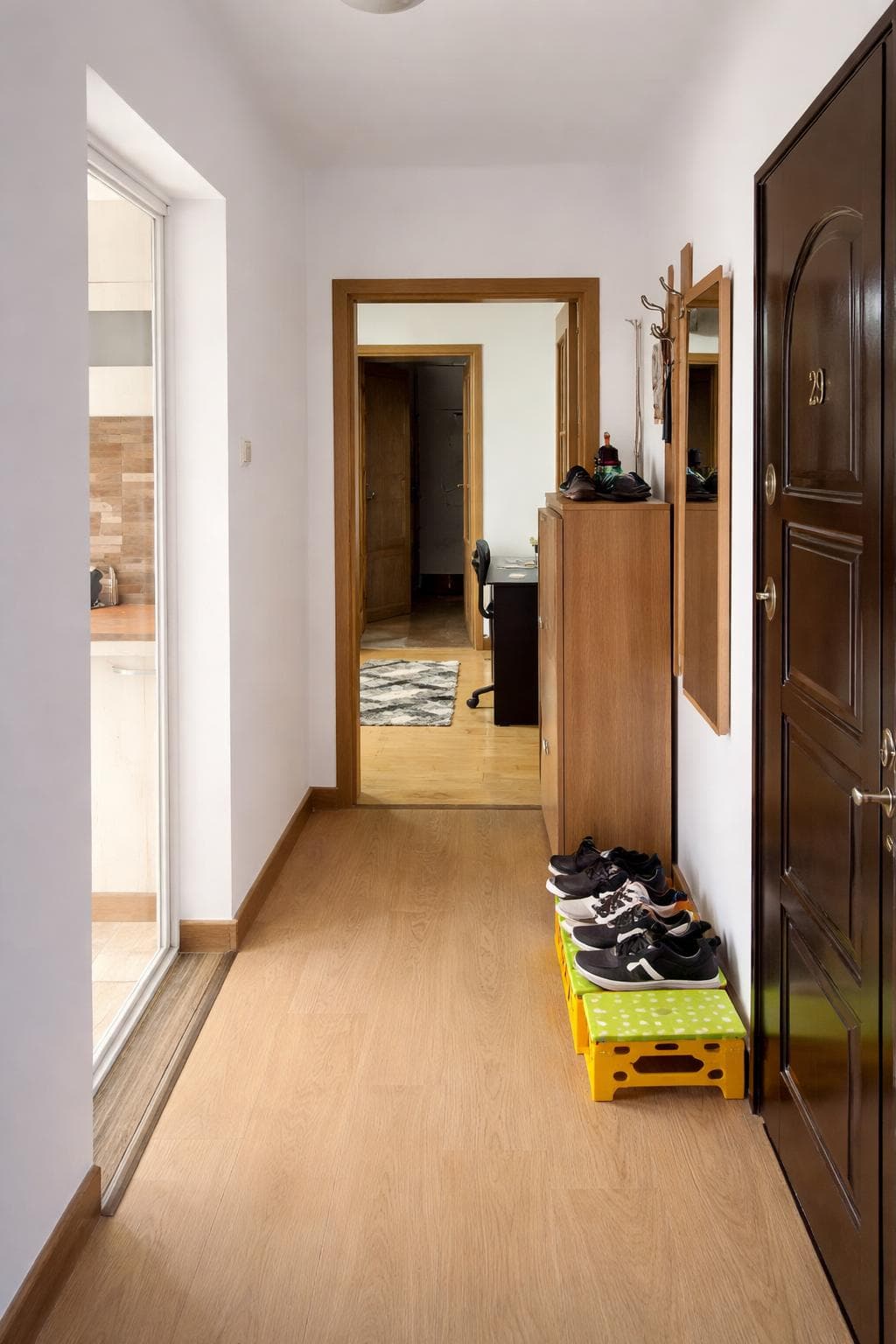 INEL I - GALERIILE SOVEJA- APARTAMENT CU 2 CAMERE MOBILAT CENTRALA GAZE - 9