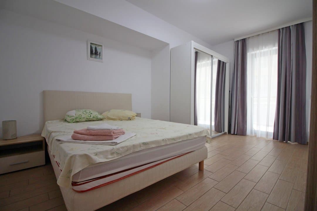 Apartament 2 camere, Mamaia Nord, etaj 2, bloc nou cu balcon generos - 7