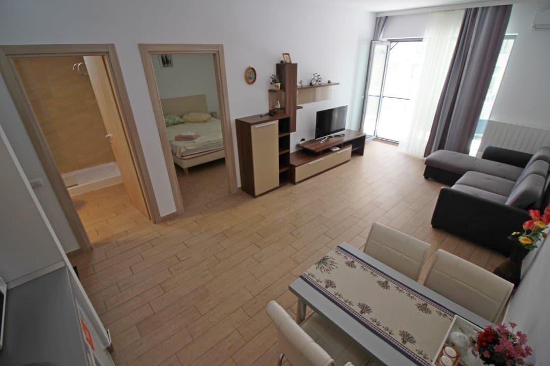 Apartament 2 camere, Mamaia Nord, etaj 2, bloc nou cu balcon generos - 4