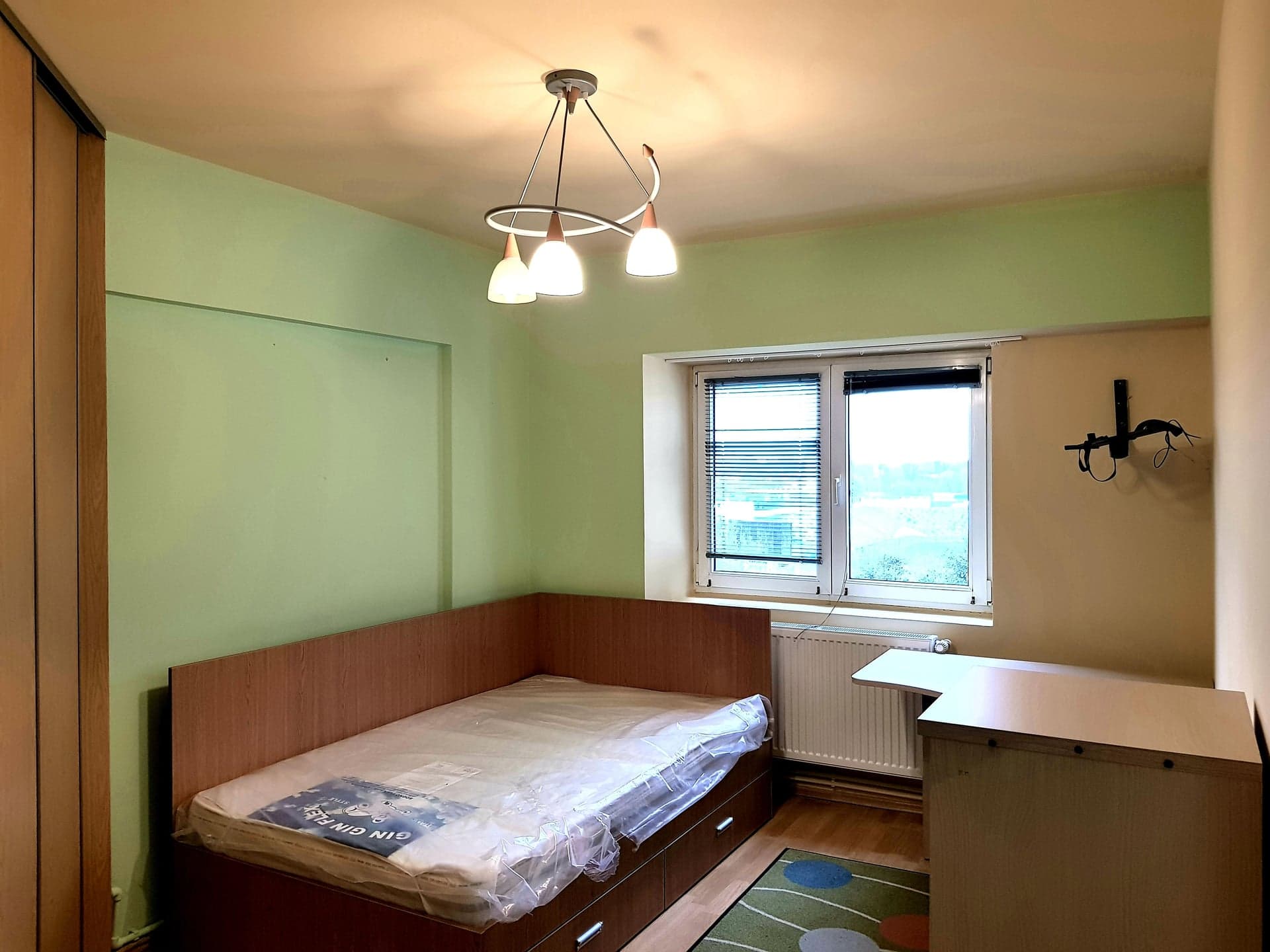 Apartament 4 camere - Zona Stadion - Loc Parcare - Termen Lung - 10